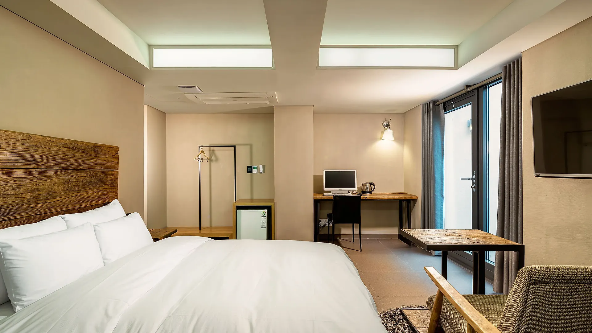 E-Hotel Seoul 3*,  South Korea