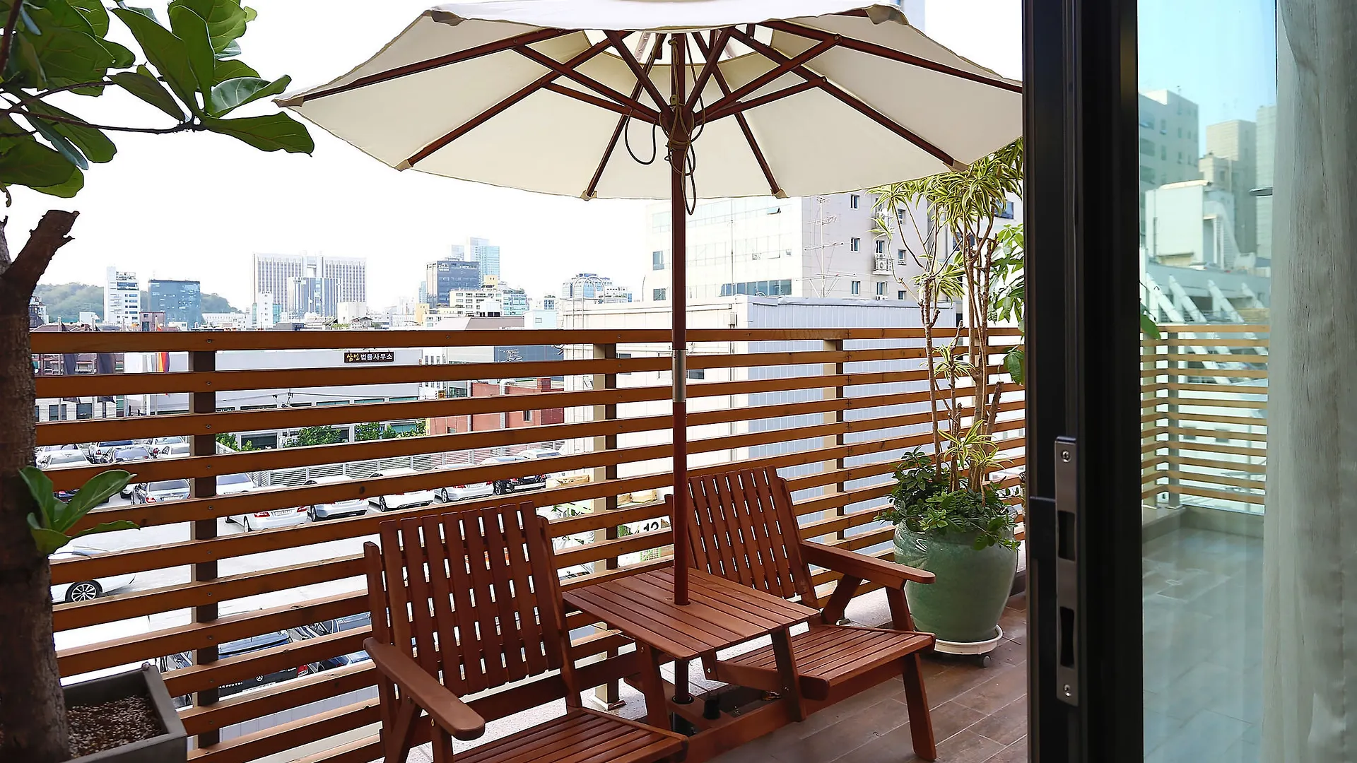 E-Hotel Seoul 3*,  South Korea